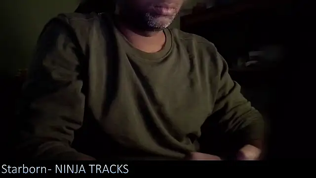 Snapshot of _x_rated_ chatting on 6, 1, 2025 x rated online show from 6, 1, 2025