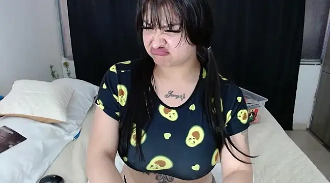 Snapshot of liseth_01hot chatting on 16, 2, 2025 liseth 01hot online show from 16, 2, 2025