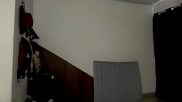 Snapshot of MarcellaGriffin chatting on 28, 10, 2025 MarcellaGriffin online show from 28, 10, 2025