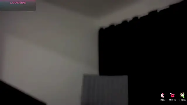 Snapshot of MarcellaGriffin chatting on 27, 11, 2025 MarcellaGriffin online show from 27, 11, 2025