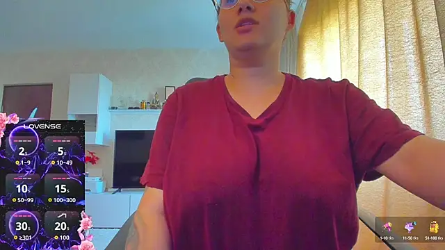 Snapshot of hot_evil_queen chatting on 25, 9, 2025 hot evil queen online show from 25, 9, 2025