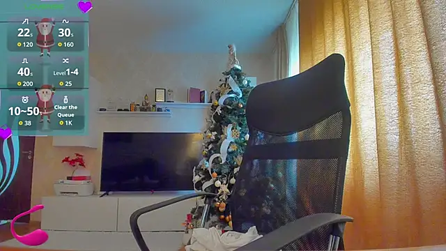 Snapshot of hot_evil_queen chatting on 4, 12, 2025 hot evil queen online show from 4, 12, 2025