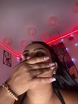 Snapshot of Emma_Brown_12 chatting on 12, 3, 2025 Emma Brown 12 online show from 12, 3, 2025