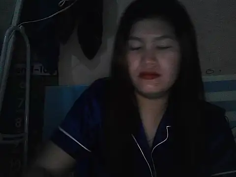 Snapshot of leamorena chatting on 3, 10, 2025 leamorena online show from 3, 10, 2025