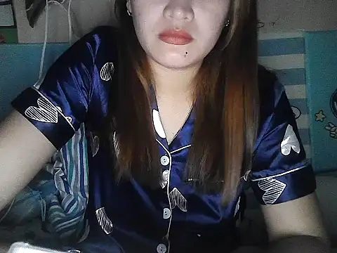 Snapshot of leamorena chatting on 5, 10, 2025 leamorena online show from 5, 10, 2025