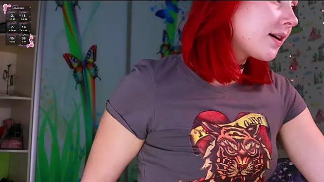 Snapshot of SmokyRose chatting on 22, 10, 2025 SmokyRose online show from 22, 10, 2025