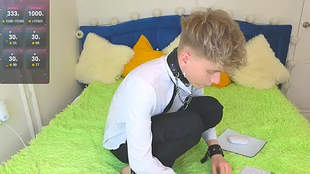 Snapshot of LandelRay chatting on 13, 9, 2025 LandelRay online show from 13, 9, 2025