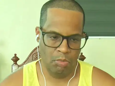Snapshot of thesugar32 chatting on 9, 5, 2026 thesugar32 online show from 9, 5, 2026