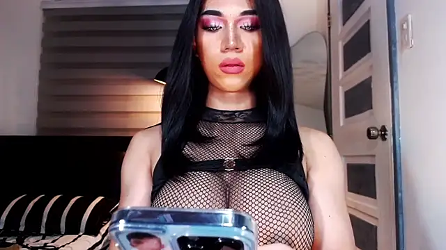 Snapshot of MassiveCockxMistress chatting on 3, 3, 2025 MassiveCockxMistress online show from 3, 3, 2025