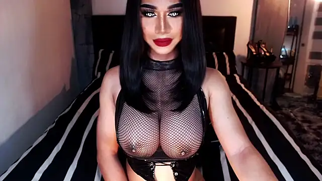 Snapshot of MassiveCockxMistress chatting on 29, 5, 2026 MassiveCockxMistress online show from 29, 5, 2026