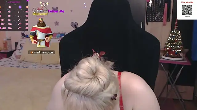 Snapshot of MissLexyGold chatting on 19, 12, 2024 MissLexyGold online show from 19, 12, 2024