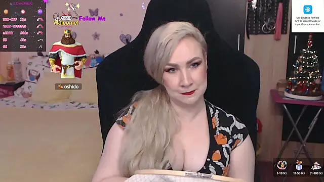 Snapshot of MissLexyGold chatting on 28, 12, 2024 MissLexyGold online show from 28, 12, 2024
