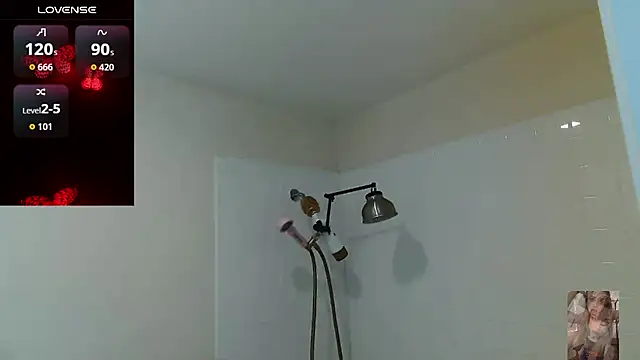 Blondiewithanass online show from 10, 7, 2026
