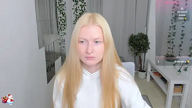 Snapshot of Laly_Peach chatting on 21, 7, 2026 Laly Peach online show from 21, 7, 2026