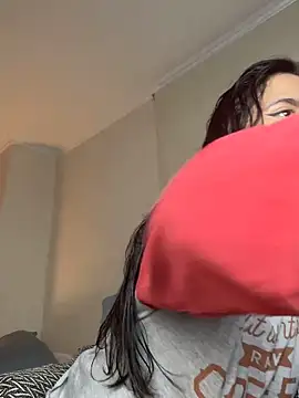 Snapshot of Samispank chatting on 9, 4, 2026 Samispank online show from 9, 4, 2026