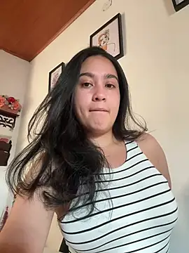 Snapshot of Nina_lovi chatting on 12, 12, 2024 Nina lovi online show from 12, 12, 2024