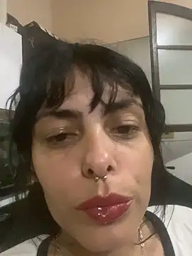 Snapshot of Sarah-safada chatting on 30, 11, 2025 Sarah-safada online show from 30, 11, 2025