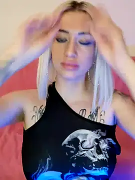 Snapshot of Fuck-Gina chatting on 6, 1, 2025 Fuck-Gina online show from 6, 1, 2025