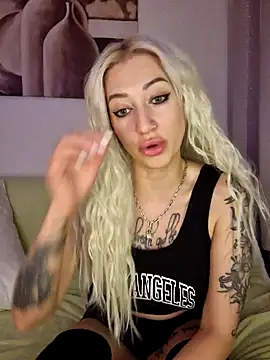 Snapshot of Fuck-Gina chatting on 29, 1, 2025 Fuck-Gina online show from 29, 1, 2025