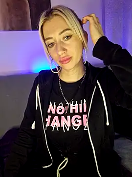 Snapshot of Fuck-Gina chatting on 6, 3, 2025 Fuck-Gina online show from 6, 3, 2025