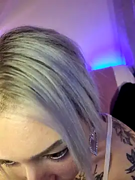 Snapshot of Fuck-Gina chatting on 26, 10, 2025 Fuck-Gina online show from 26, 10, 2025