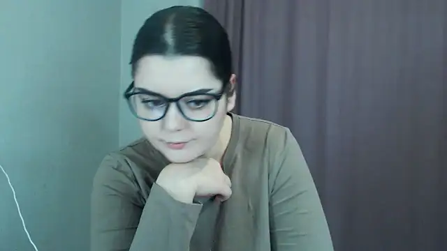 Snapshot of ohhhMie chatting on 18, 12, 2024 ohhhMie online show from 18, 12, 2024