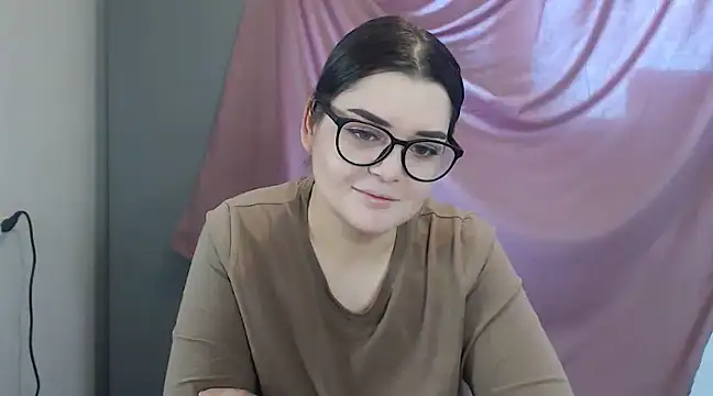 Snapshot of ohhhMie chatting on 11, 2, 2025 ohhhMie online show from 11, 2, 2025