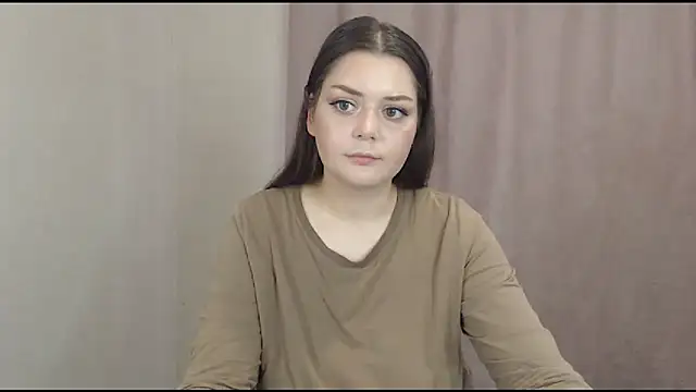 Snapshot of ohhhMie chatting on 16, 9, 2025 ohhhMie online show from 16, 9, 2025