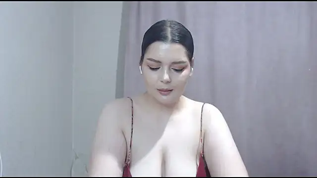 ohhhMie online show from 28, 7, 2026