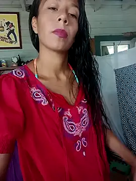 Snapshot of Luna-Natural chatting on 11, 2, 2025 Luna-Natural online show from 11, 2, 2025