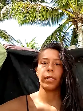 Snapshot of Luna-Natural chatting on 12, 9, 2025 Luna-Natural online show from 12, 9, 2025