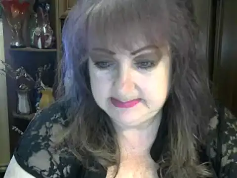 Snapshot of ElenaZed chatting on 11, 12, 2024 ElenaZed online show from 11, 12, 2024
