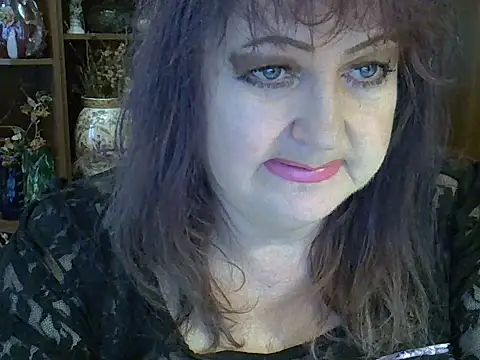 Snapshot of ElenaZed chatting on 3, 2, 2025 ElenaZed online show from 3, 2, 2025