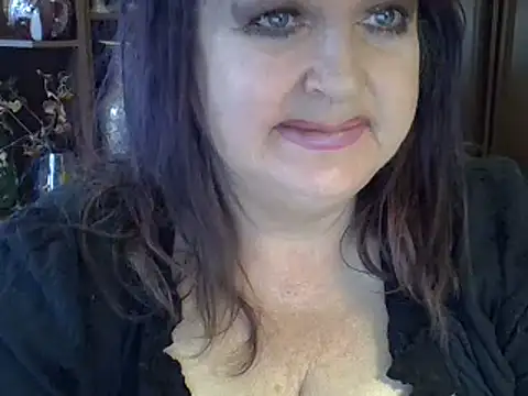 Snapshot of ElenaZed chatting on 13, 2, 2025 ElenaZed online show from 13, 2, 2025