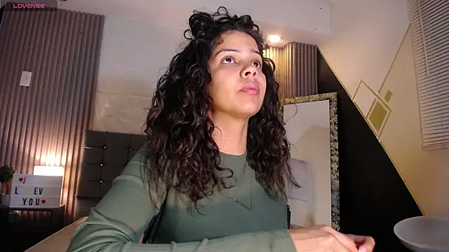 ximena diaz online show from 13, 12, 2024