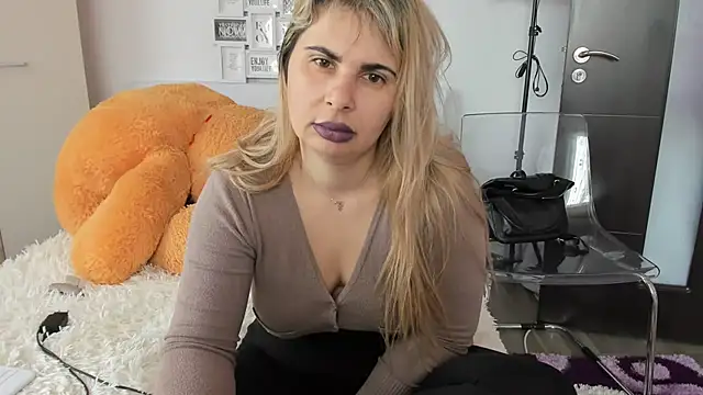 Snapshot of sweetemy4u chatting on 26, 2, 2025 sweetemy4u online show from 26, 2, 2025