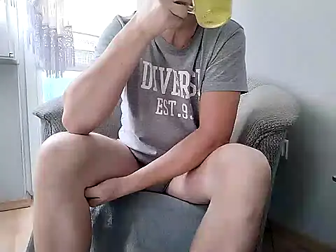 grzes19763 online show from 13, 2, 2025