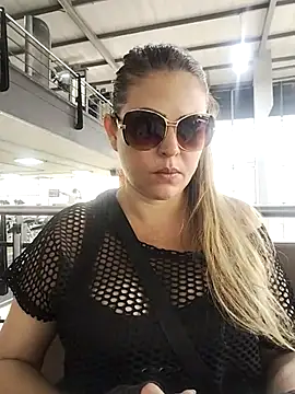 Snapshot of HadaFoster chatting on 14, 2, 2025 HadaFoster online show from 14, 2, 2025