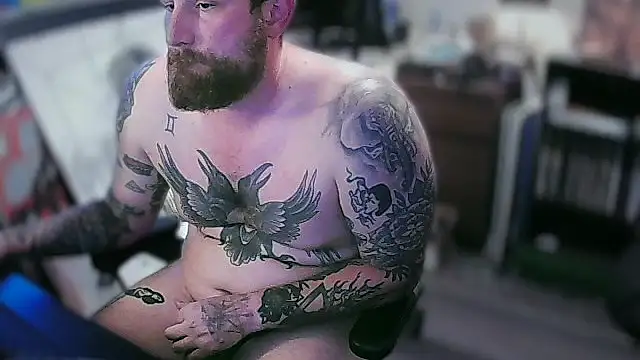 Snapshot of Taratushy chatting on 18, 12, 2025 Taratushy online show from 18, 12, 2025