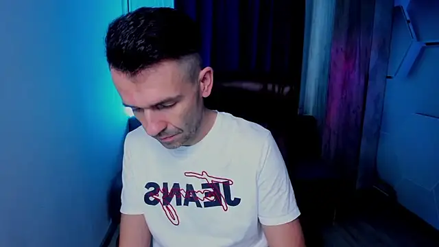 SteveTiger online show from 5, 11, 2025