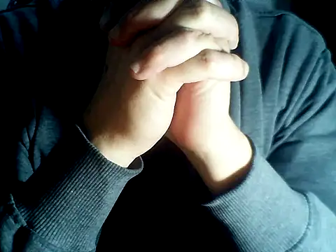 Snapshot of Latinjim29 chatting on 15, 12, 2025 Latinjim29 online show from 15, 12, 2025