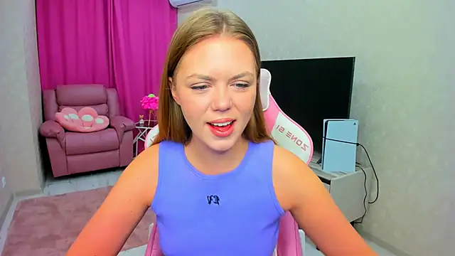 Strawberrye online show from 28, 2, 2026