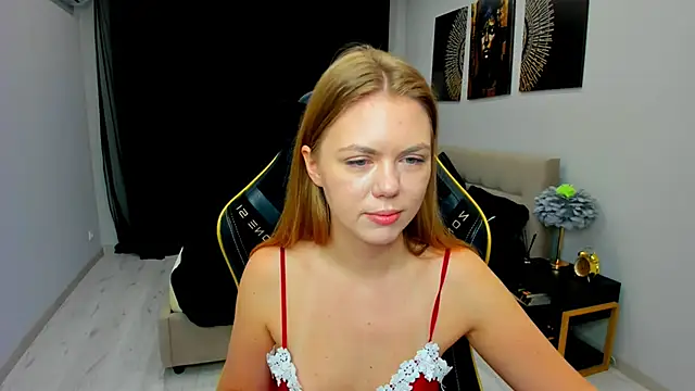 Strawberrye online show from 24, 3, 2026