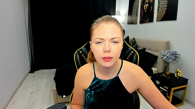 Strawberrye online show from 16, 5, 2026
