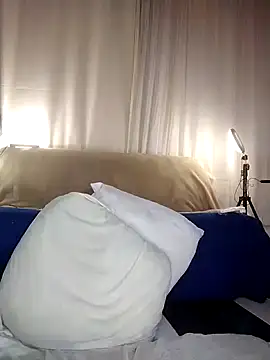 Snapshot of estrella_tasty chatting on 12, 3, 2025 estrella tasty online show from 12, 3, 2025