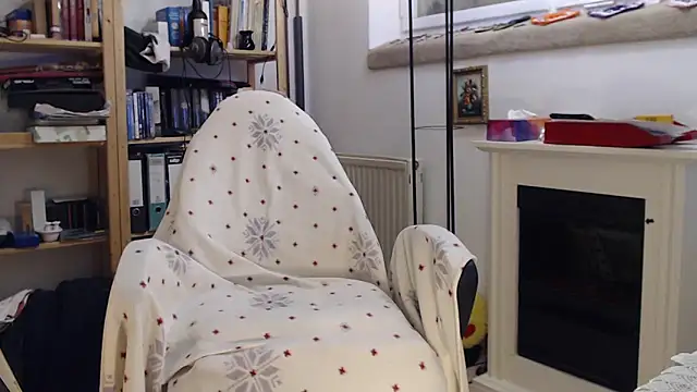 Snapshot of tibe50 chatting on 6, 3, 2025 tibe50 online show from 6, 3, 2025