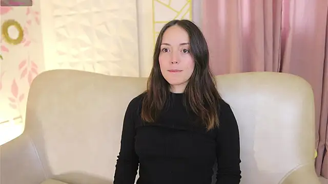 molly marmalade  online show from 6, 3, 2025