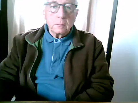 Snapshot of johnjohn622662 chatting on 11, 11, 2025 johnjohn622662 online show from 11, 11, 2025