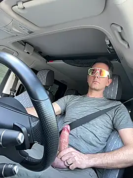 Snapshot of real6outdoors chatting on 27, 2, 2026 real6outdoors online show from 27, 2, 2026