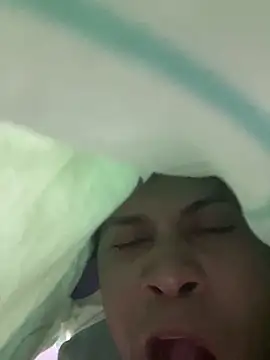 boyhot23x online show from 7, 4, 2026